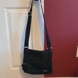 Kenneth Cole Reaction Black Crossbody Bag